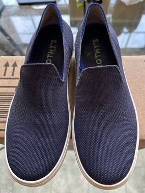 Rothy's The Sneaker in Navy size 8!!